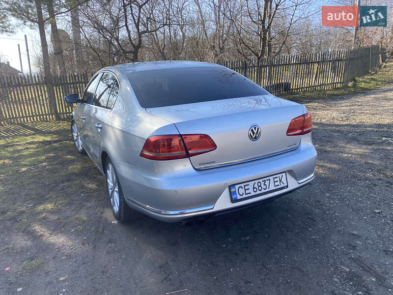 Седан Volkswagen Passat 2013 в Чернівцях