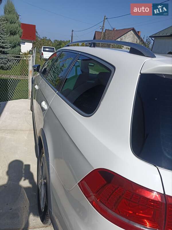 Універсал Volkswagen Passat 2014 в Дрогобичі