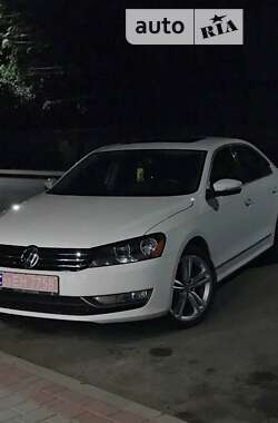 Седан Volkswagen Passat 2013 в Сарнах