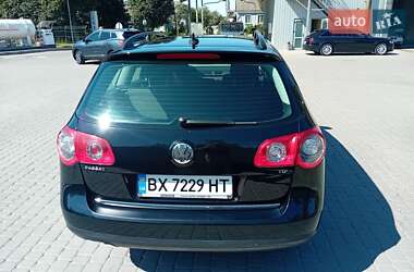 Универсал Volkswagen Passat 2008 в Староконстантинове