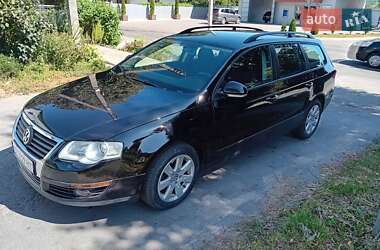 Универсал Volkswagen Passat 2008 в Староконстантинове