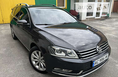 Универсал Volkswagen Passat 2011 в Владимир-Волынском