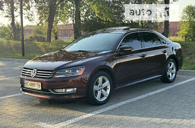 Седан Volkswagen Passat 2013 в Львові