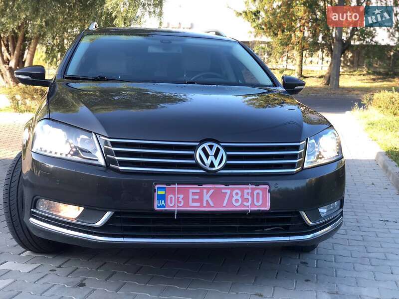 Универсал Volkswagen Passat 2012 в Луцке