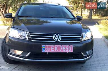 Универсал Volkswagen Passat 2012 в Луцке