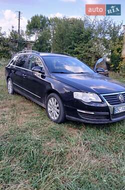 Універсал Volkswagen Passat 2007 в Радехові