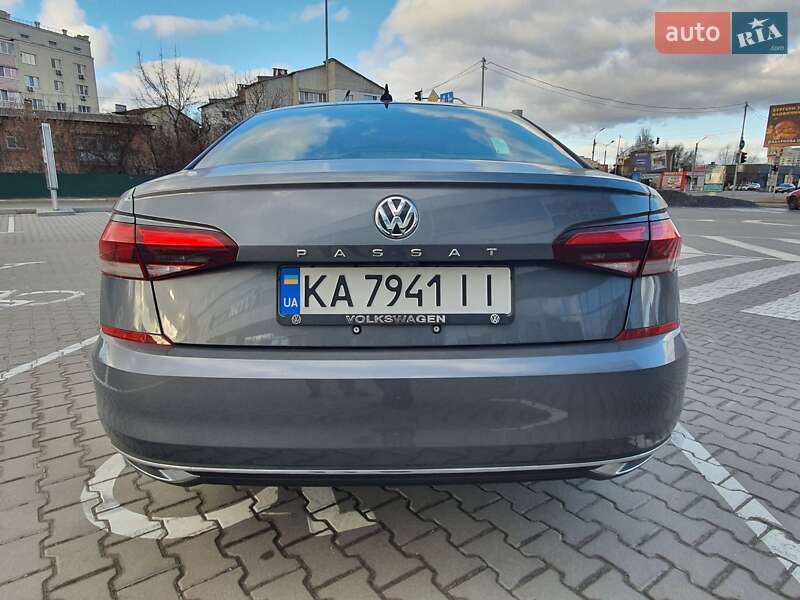 Седан Volkswagen Passat 2020 в Киеве