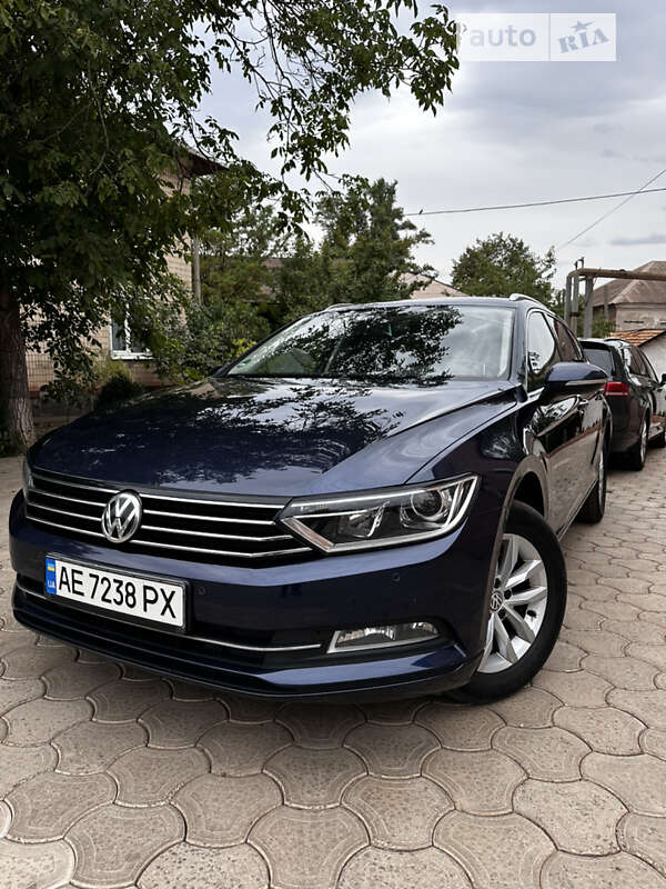 Универсал Volkswagen Passat 2016 в 