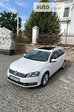 Универсал Volkswagen Passat 2013 в Киеве