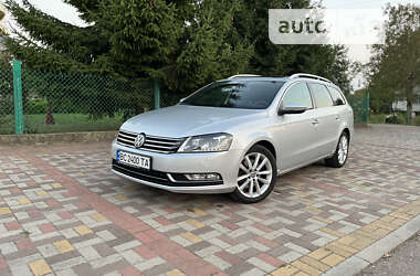 Універсал Volkswagen Passat 2012 в Стрию