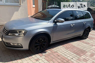 Универсал Volkswagen Passat 2011 в Рахове