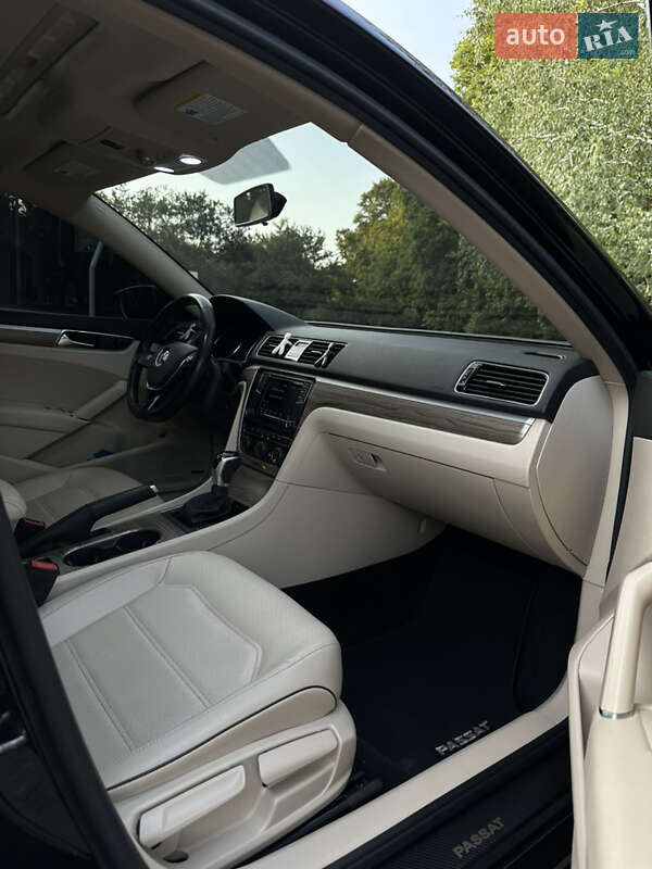 Седан Volkswagen Passat 2017 в Харькове
