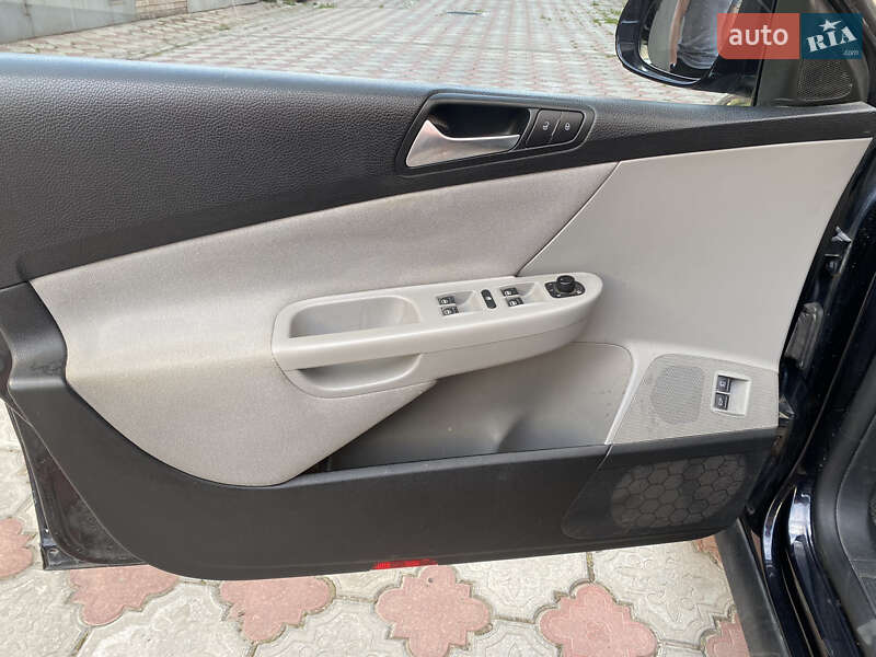 Седан Volkswagen Passat 2009 в Тернополе