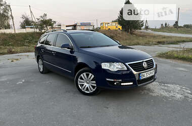 Універсал Volkswagen Passat 2007 в Звягелі