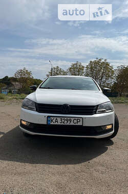 Универсал Volkswagen Passat 2012 в Кропивницком