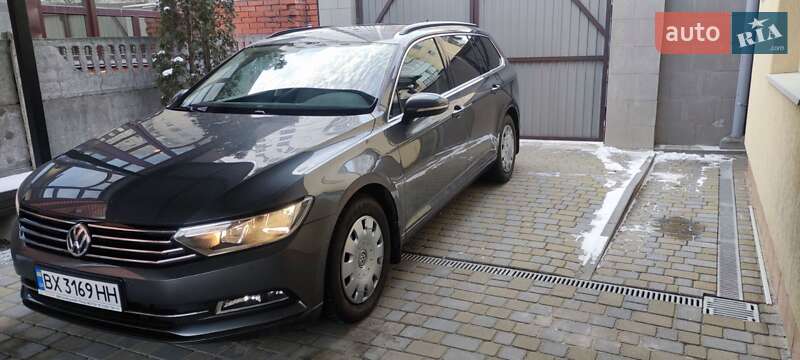 Универсал Volkswagen Passat 2016 в Хмельницком