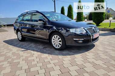 Універсал Volkswagen Passat 2010 в Сарнах