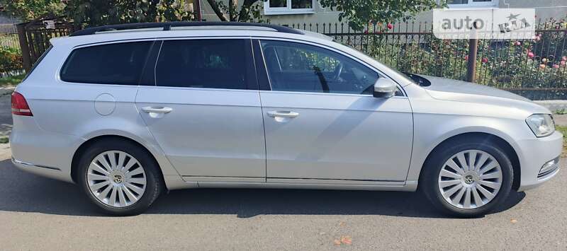 Універсал Volkswagen Passat 2012 в Львові
