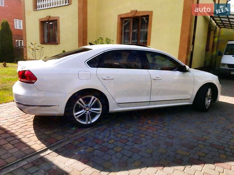 Седан Volkswagen Passat 2013 в Калуші