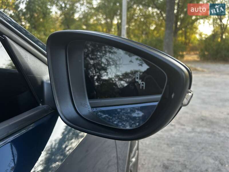 Седан Volkswagen Passat 2018 в Кропивницком