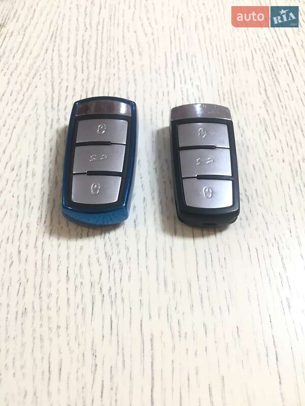 Универсал Volkswagen Passat 2006 в Хусте