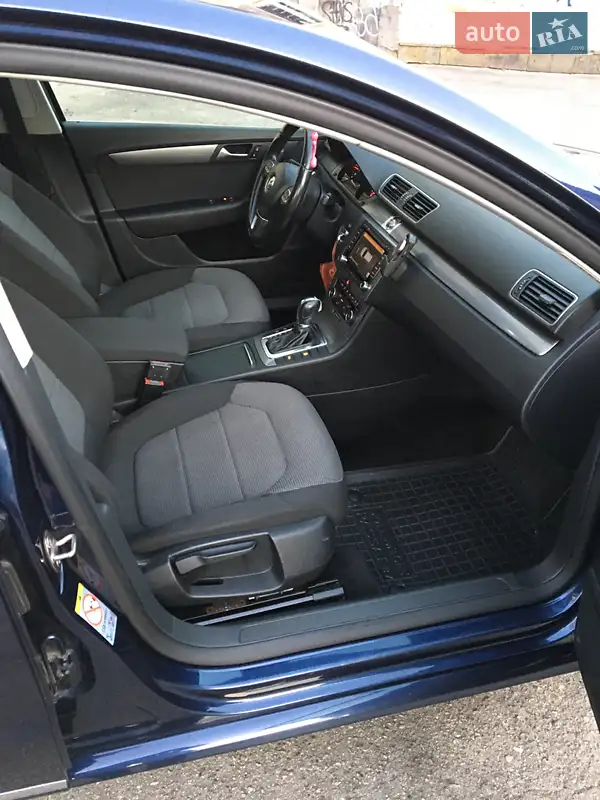 Volkswagen Passat 2011 VIN WVWZZZ3CZCE007637 фото оголошення 7 з 45