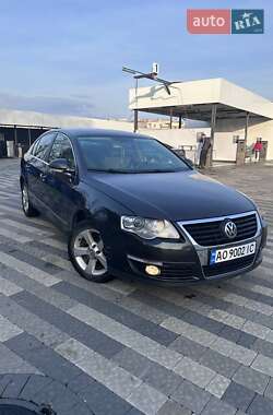 Седан Volkswagen Passat 2006 в Ужгороде