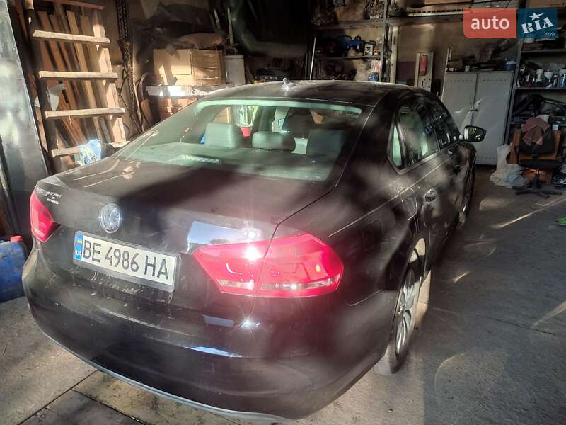 Седан Volkswagen Passat 2014 в Южноукраинске