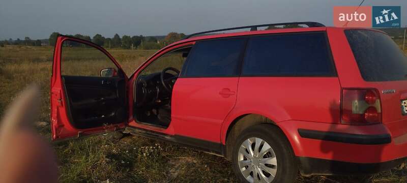 Универсал Volkswagen Passat 2000 в Костополе