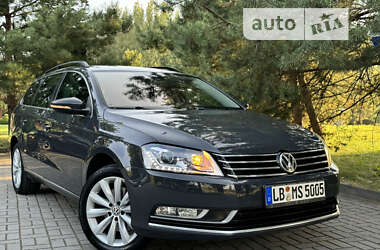 Універсал Volkswagen Passat 2012 в Дрогобичі