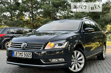 Універсал Volkswagen Passat 2012 в Дрогобичі