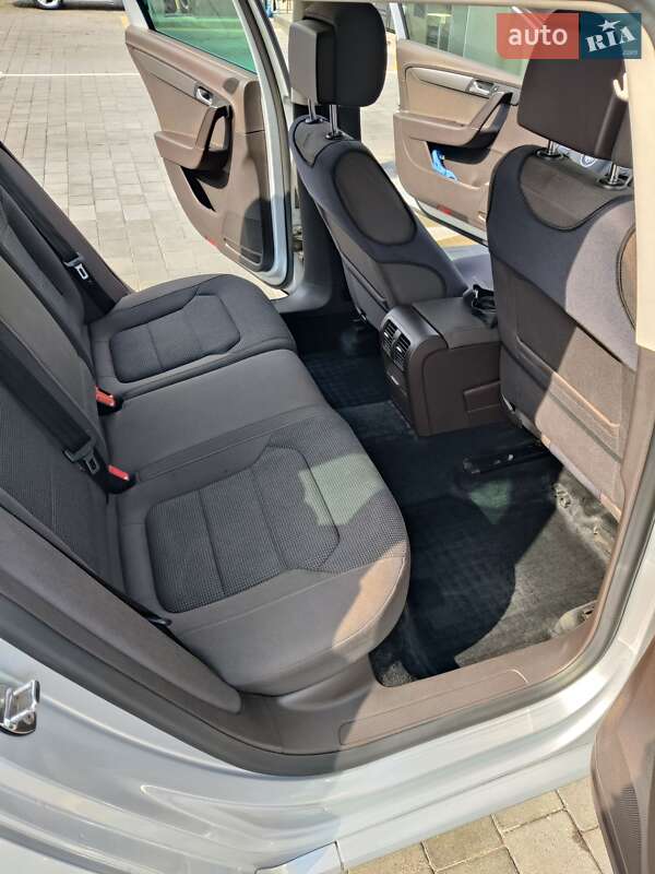 Универсал Volkswagen Passat 2014 в Шептицькому