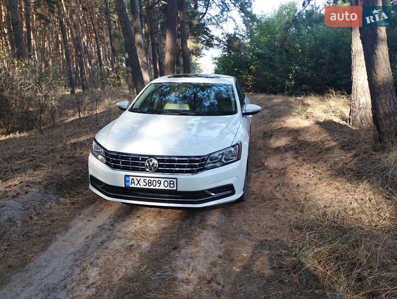 Седан Volkswagen Passat 2018 в Мерефа