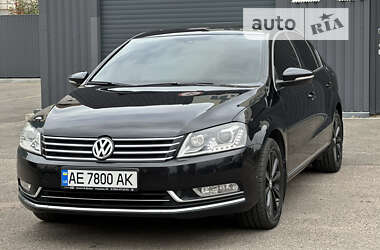 Седан Volkswagen Passat 2012 в Дніпрі