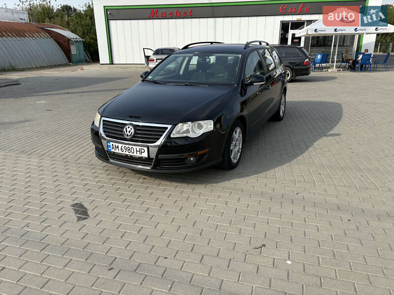 Универсал Volkswagen Passat 2008 в Житомире