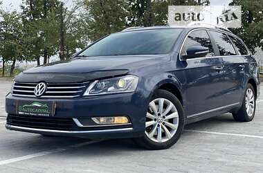 Универсал Volkswagen Passat 2012 в Киеве