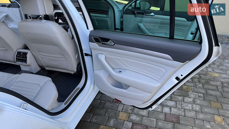 Універсал Volkswagen Passat 2019 в Умані