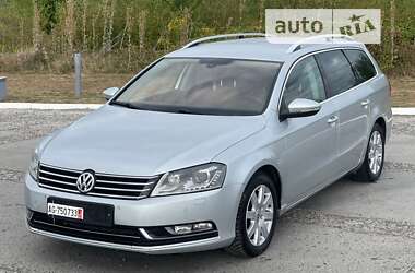 Універсал Volkswagen Passat 2012 в Ужгороді