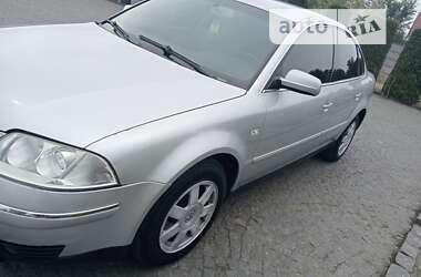 Седан Volkswagen Passat 2003 в Львові