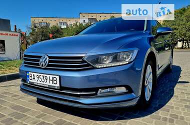 Універсал Volkswagen Passat 2015 в Кропивницькому