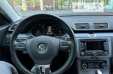 Универсал Volkswagen Passat 2011 в 