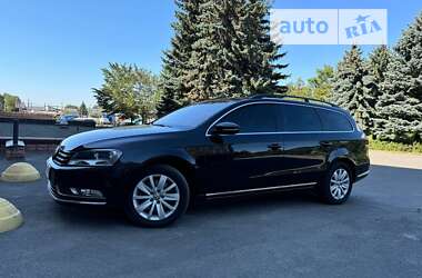 Универсал Volkswagen Passat 2011 в 