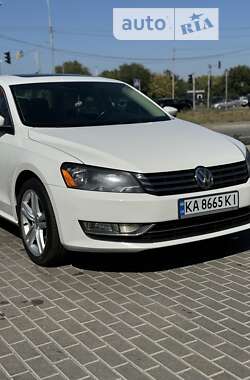 Седан Volkswagen Passat 2014 в Киеве