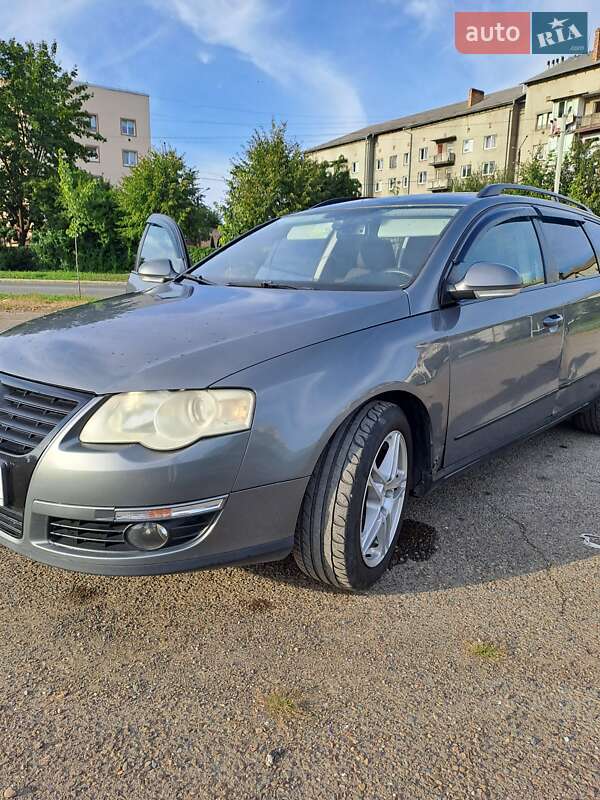 Универсал Volkswagen Passat 2006 в Коломые