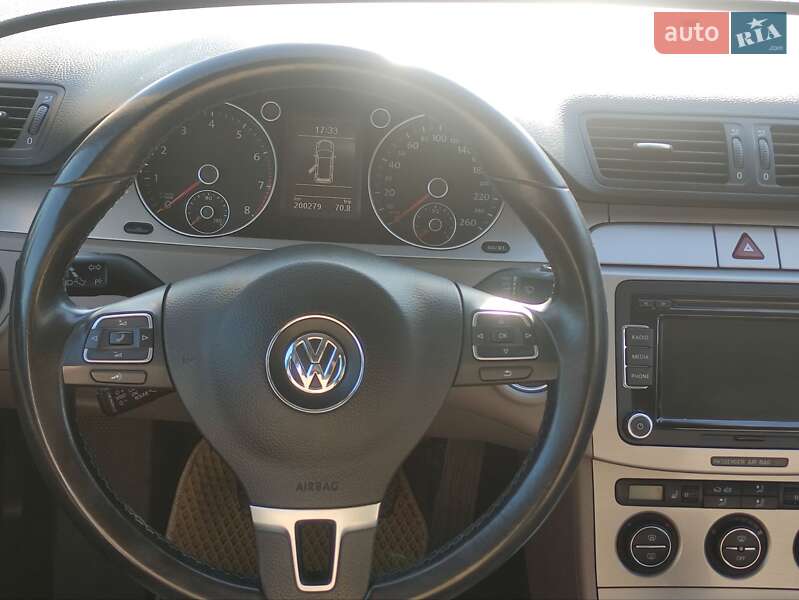 Універсал Volkswagen Passat 2009 в Старокостянтинові