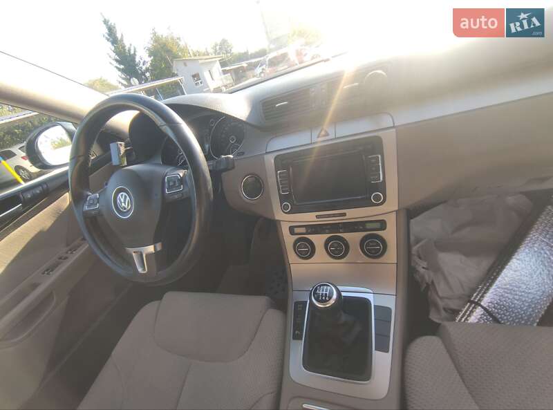 Універсал Volkswagen Passat 2009 в Старокостянтинові