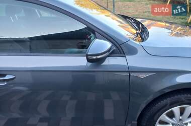 Универсал Volkswagen Passat 2013 в 