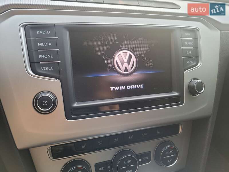 Універсал Volkswagen Passat 2017 в Києві