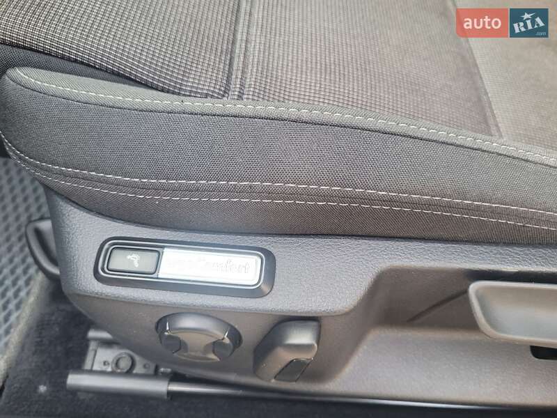 Універсал Volkswagen Passat 2017 в Києві