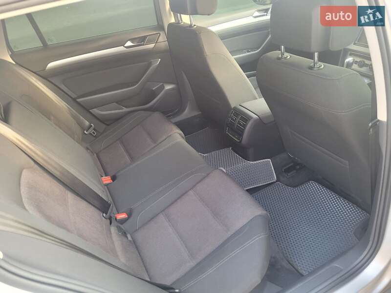 Універсал Volkswagen Passat 2017 в Києві